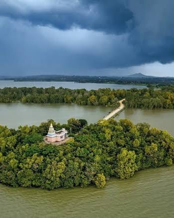 Hemavathi Backwaters and submerged church